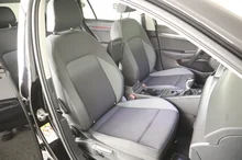 VW Golf Variant Life TDI in schwarz - metallic