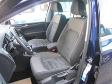 VW Golf Sportsvan Highline TDI in Atlantic Blue Metallic