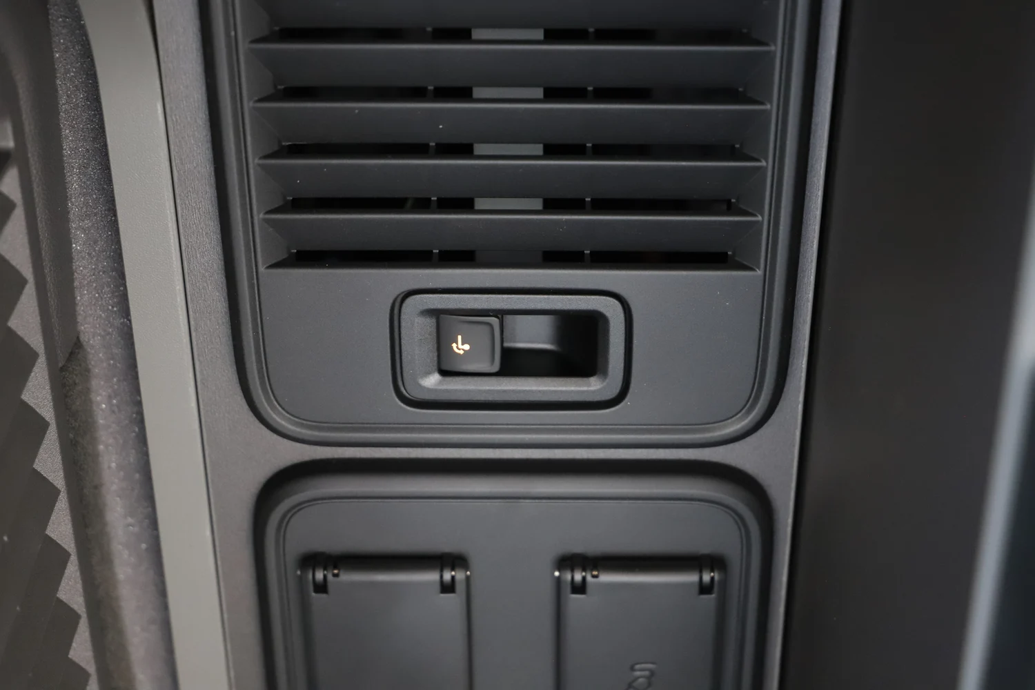 Bild eines VW California Beach Camper eHyb. 180 kW 4M