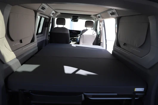Bild eines VW California Beach Camper eHyb. 180 kW 4M