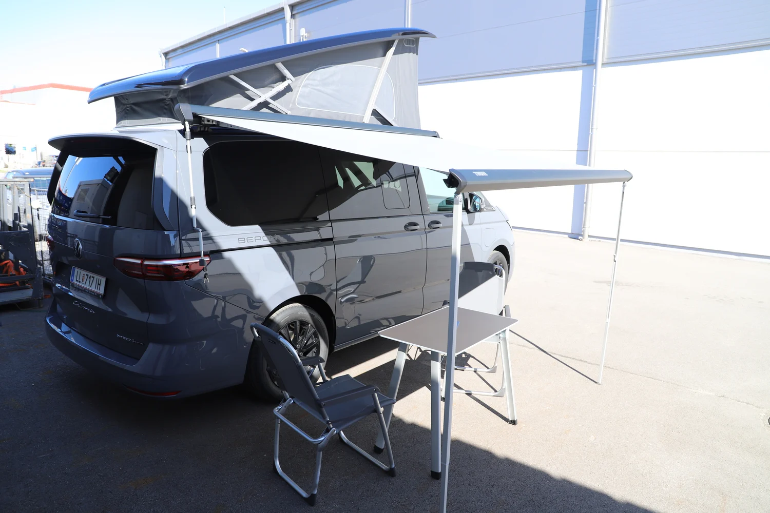 Bild eines VW California Beach Camper eHyb. 180 kW 4M