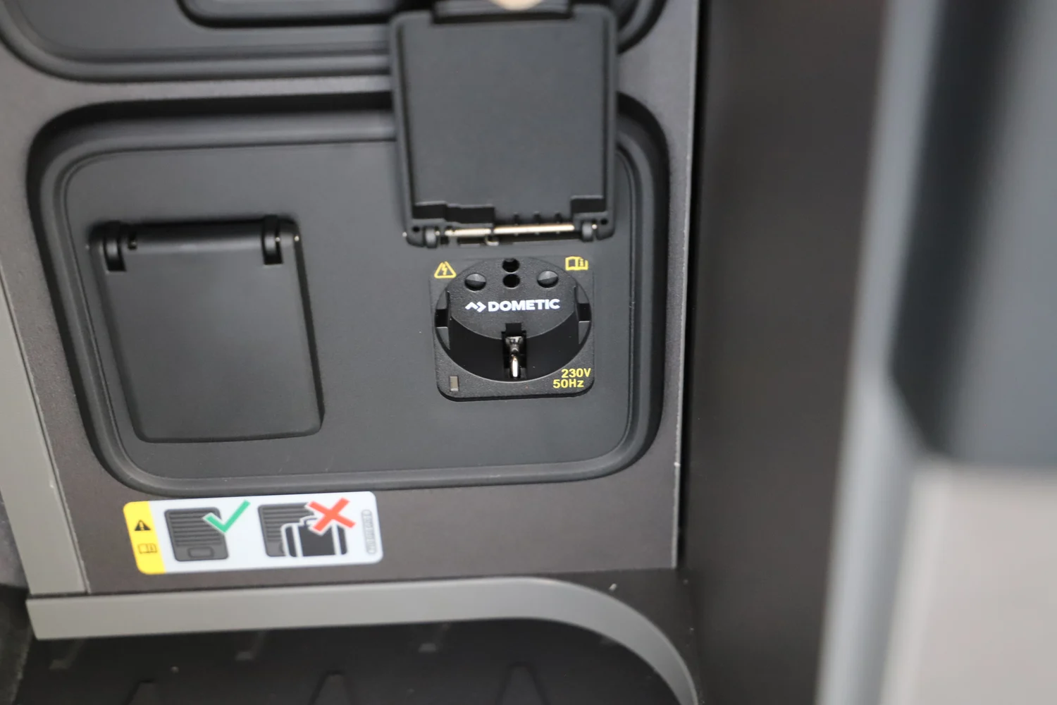 Bild eines VW California Beach Camper eHyb. 180 kW 4M