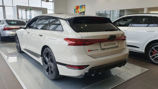 Bild eines Audi S6 Avant e-tron