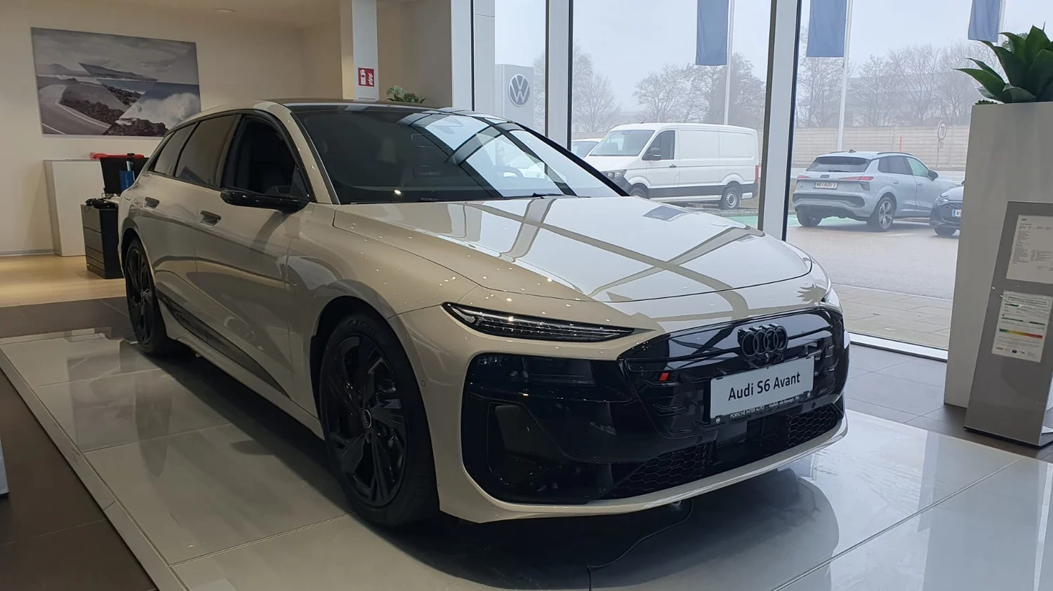 Bild eines Audi S6 Avant e-tron