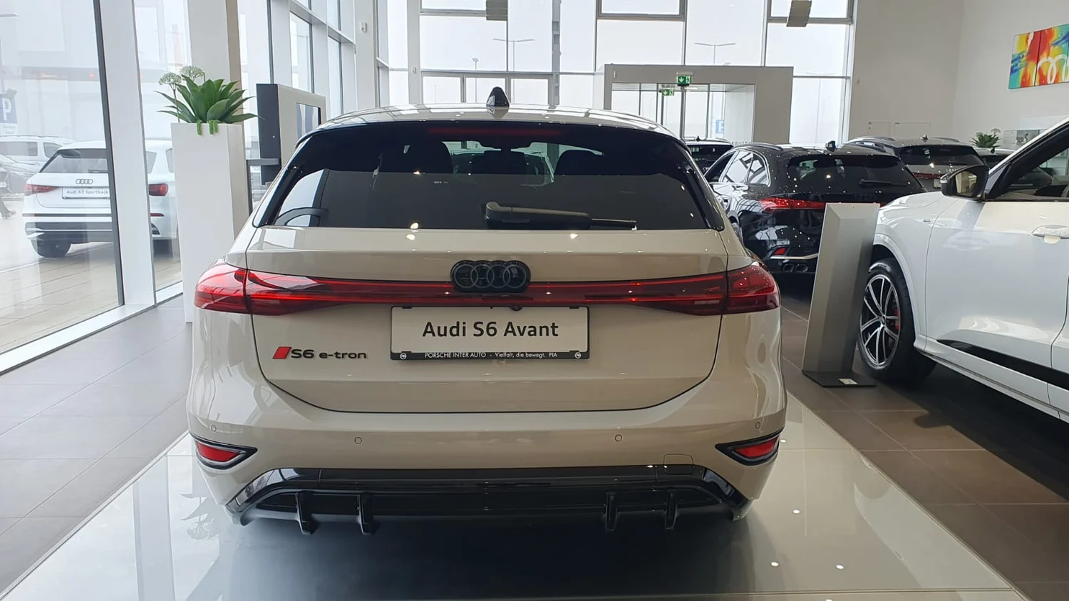 Bild eines Audi S6 Avant e-tron