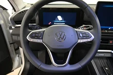 VW T-Roc Life eTSI DSG in Pure White Dach Black Uni