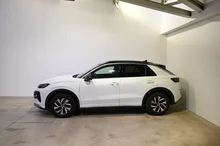 VW T-Roc Life eTSI DSG in Pure White Dach Black Uni