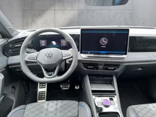 VW Tiguan Sport eHybrid DSG 150 kW in Delfingrau Metallic