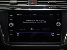 VW Tiguan Sky TDI SCR 4MOTION DSG in Pure White