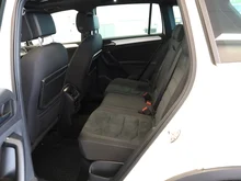 VW Tiguan Sky TDI SCR 4MOTION DSG in Pure White