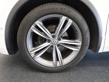 VW Tiguan Sky TDI SCR 4MOTION DSG in Pure White