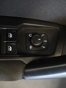 VW Tiguan Sky TDI SCR 4MOTION DSG in Pure White