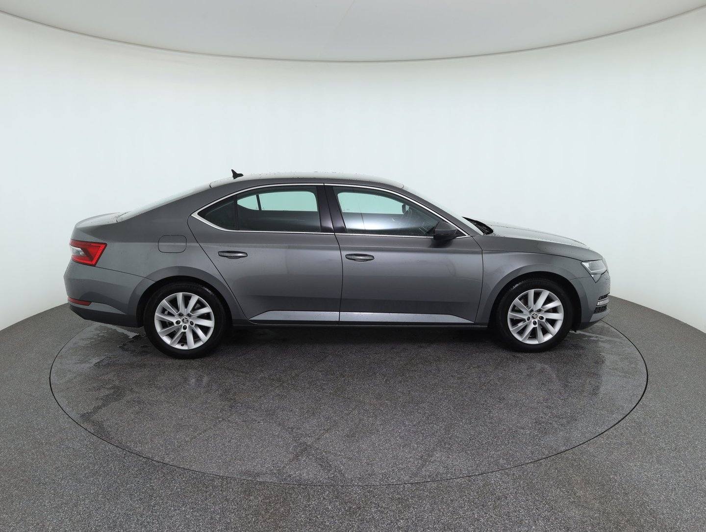 Škoda Superb Style TDI DSG | Bild 4 von 34
