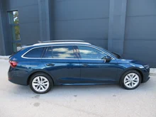 Škoda Octavia Combi 4x4 Style TDI DSG in Lava-Blau Metallic