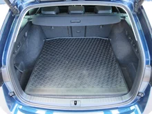 Škoda Octavia Combi 4x4 Style TDI DSG in Lava-Blau Metallic