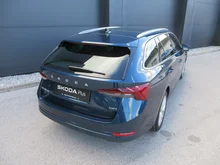 Škoda Octavia Combi 4x4 Style TDI DSG in Lava-Blau Metallic