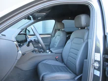 VW Touareg TDI 4MOTION in Siliziumgrau Metallic