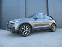 VW Touareg TDI 4MOTION in Siliziumgrau Metallic