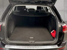 VW Golf Variant Life TDI in Deep Black Perleffekt