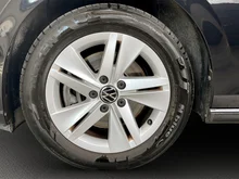 VW Golf Variant Life TDI in Deep Black Perleffekt