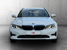 BMW 3xx 330e PHEV xDrive Touring Aut. in weiss - normal
