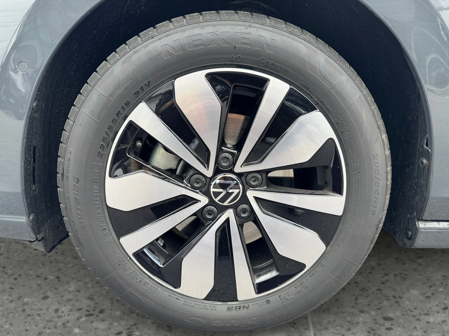 Bild eines Golf Variant Business mHeV DSG