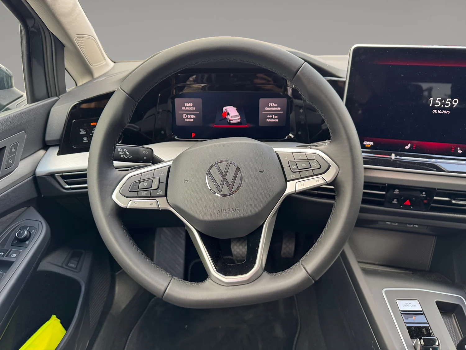 Bild eines Golf Variant Business mHeV DSG