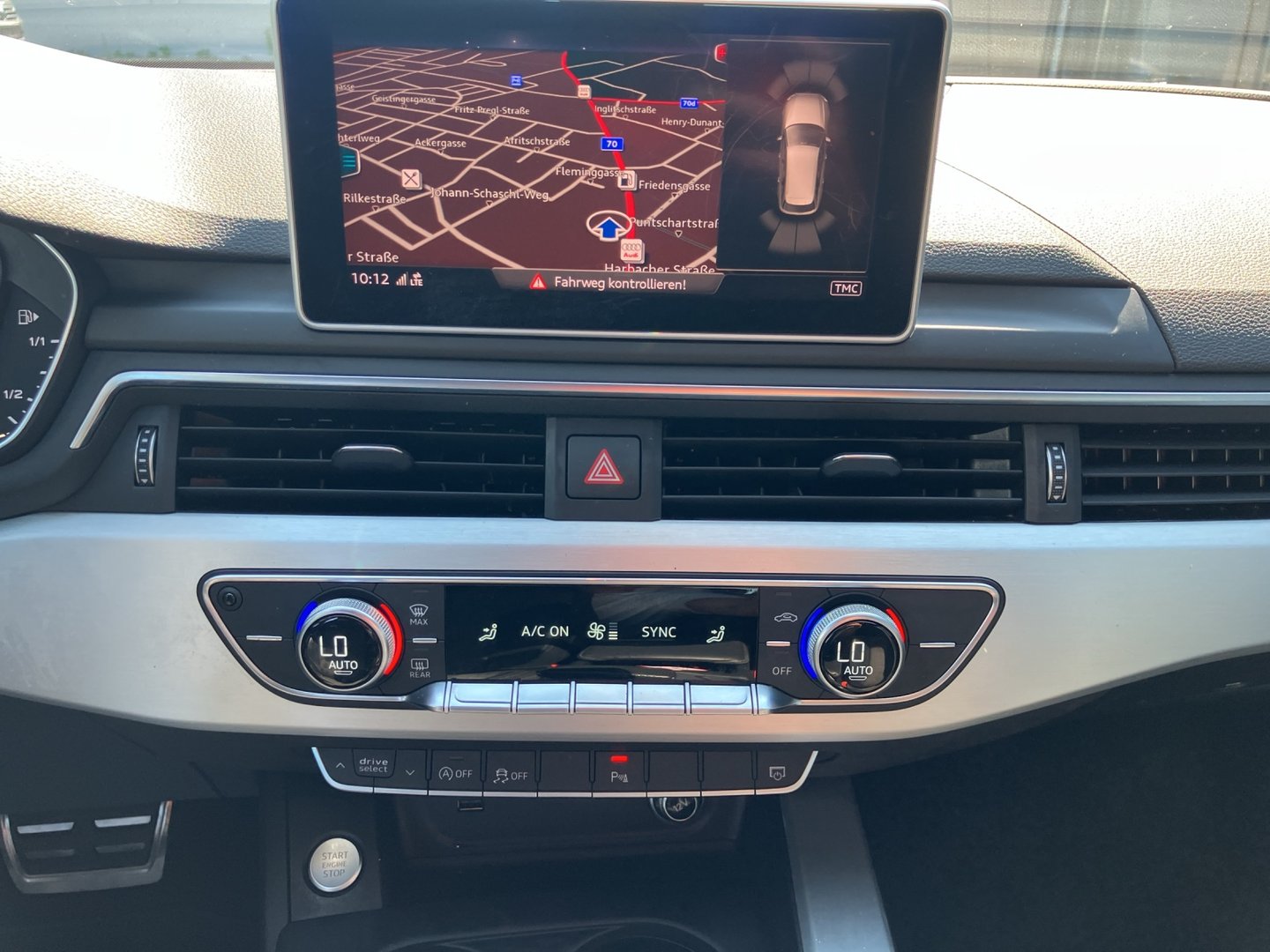 Audi A4 Avant 2.0 TDI quattro Sport | Bild 11 von 17