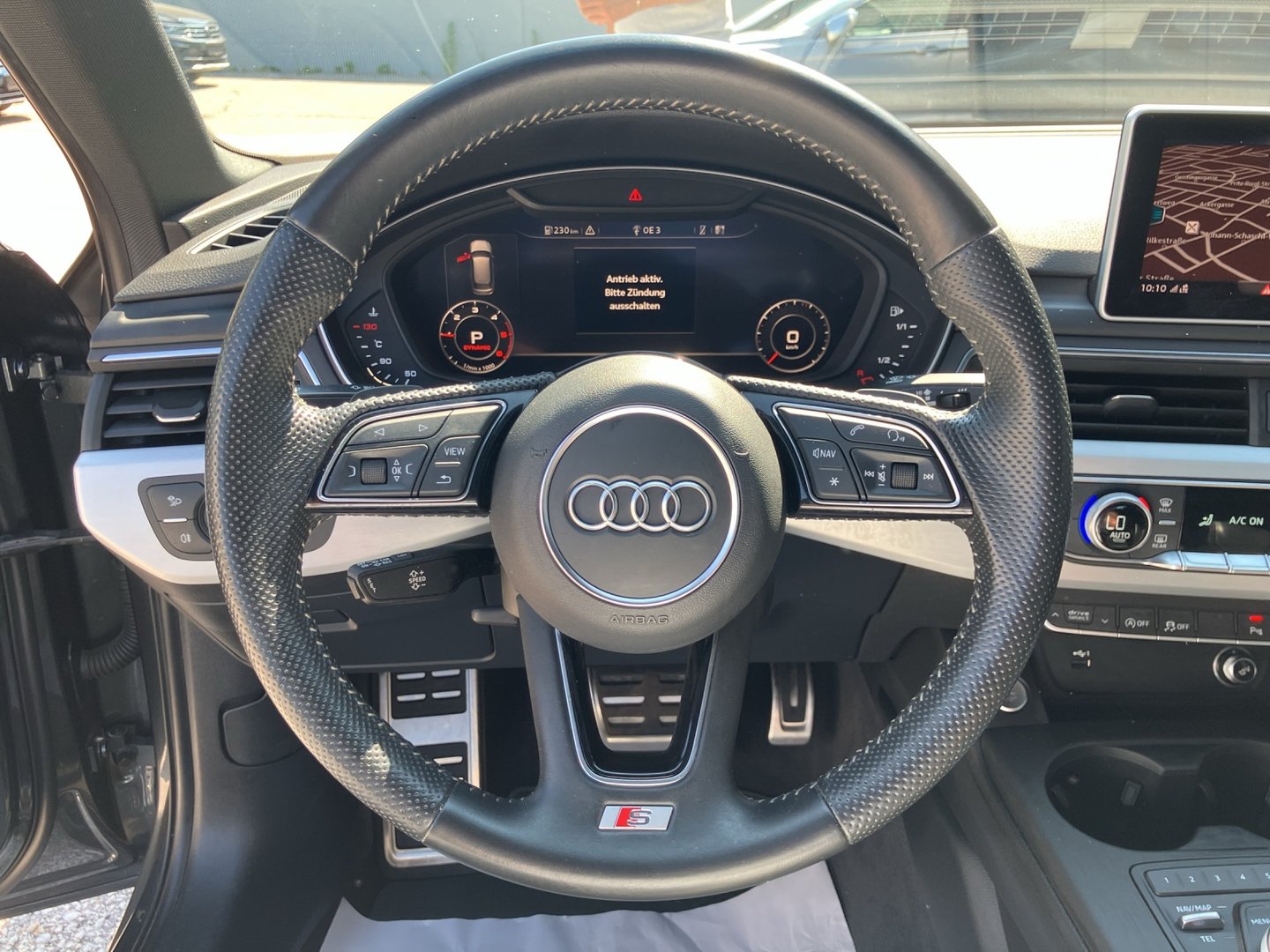 Audi A4 Avant 2.0 TDI quattro Sport | Bild 8 von 17