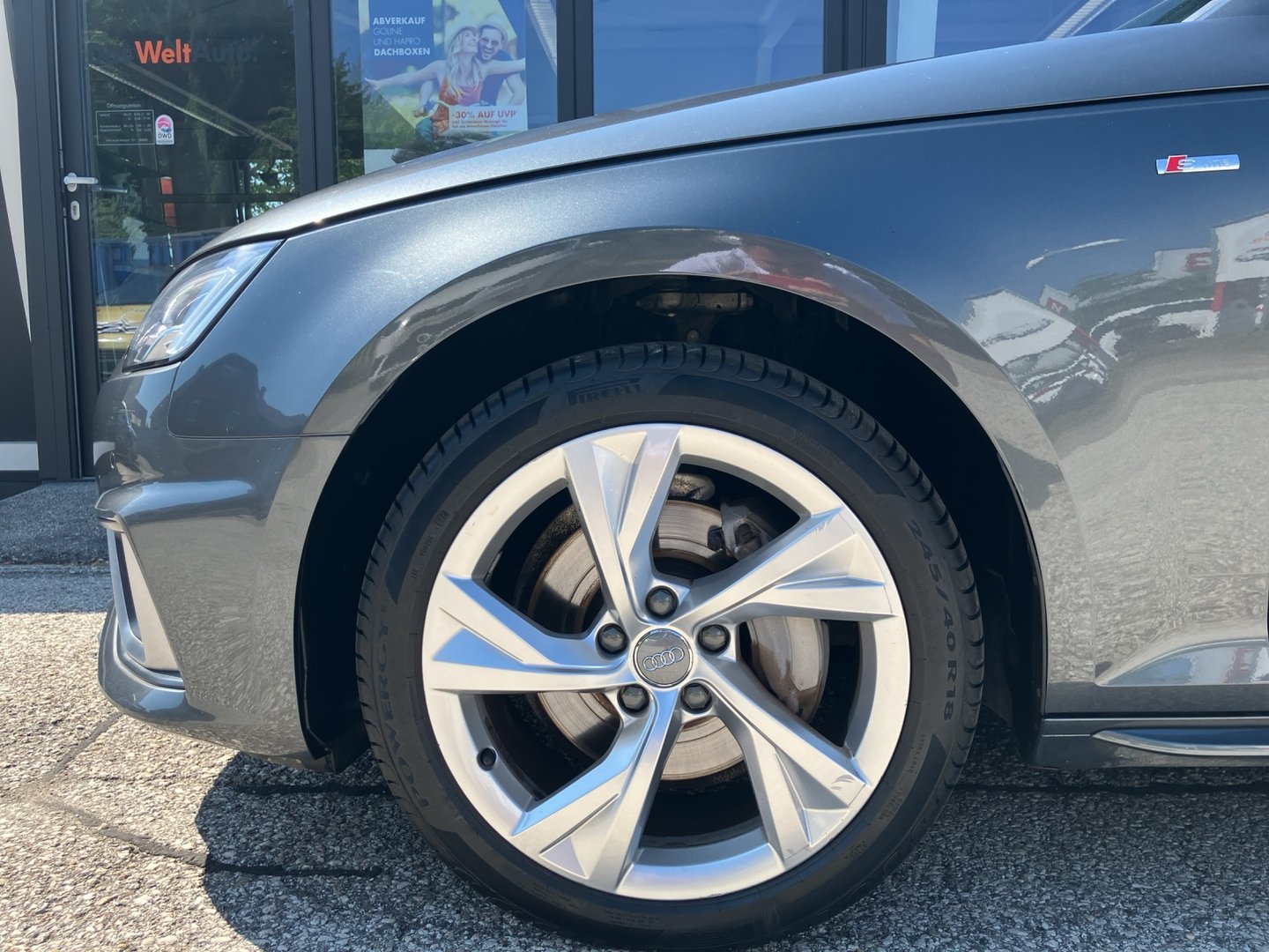 Audi A4 Avant 2.0 TDI quattro Sport | Bild 4 von 17