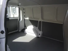VW Kastenwagen Transporter Kastenwagen TDI in Candyweiß