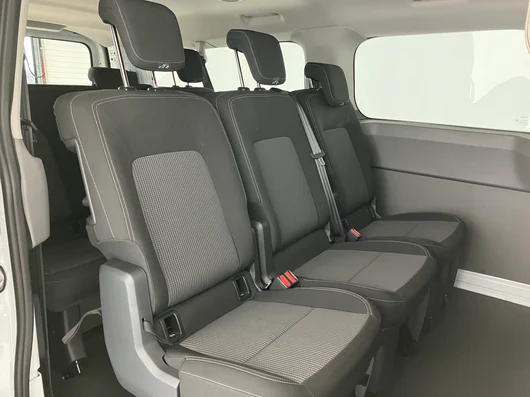 Bild eines VW Transporter Kombi LR TDI