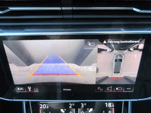 Audi Q8 e-hybrid quattro 290 kW in 0E Mythosschwarz Metallic