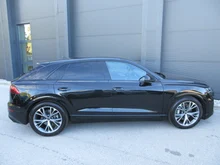 Audi Q8 e-hybrid quattro 290 kW in 0E Mythosschwarz Metallic