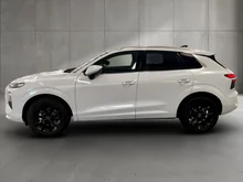 Audi Q3 TFSI 110 kW  intense in Gletscherweiß Metallic