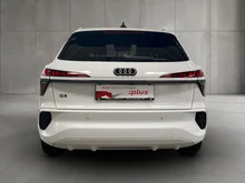 Audi Q3 TFSI 110 kW  intense in Gletscherweiß Metallic
