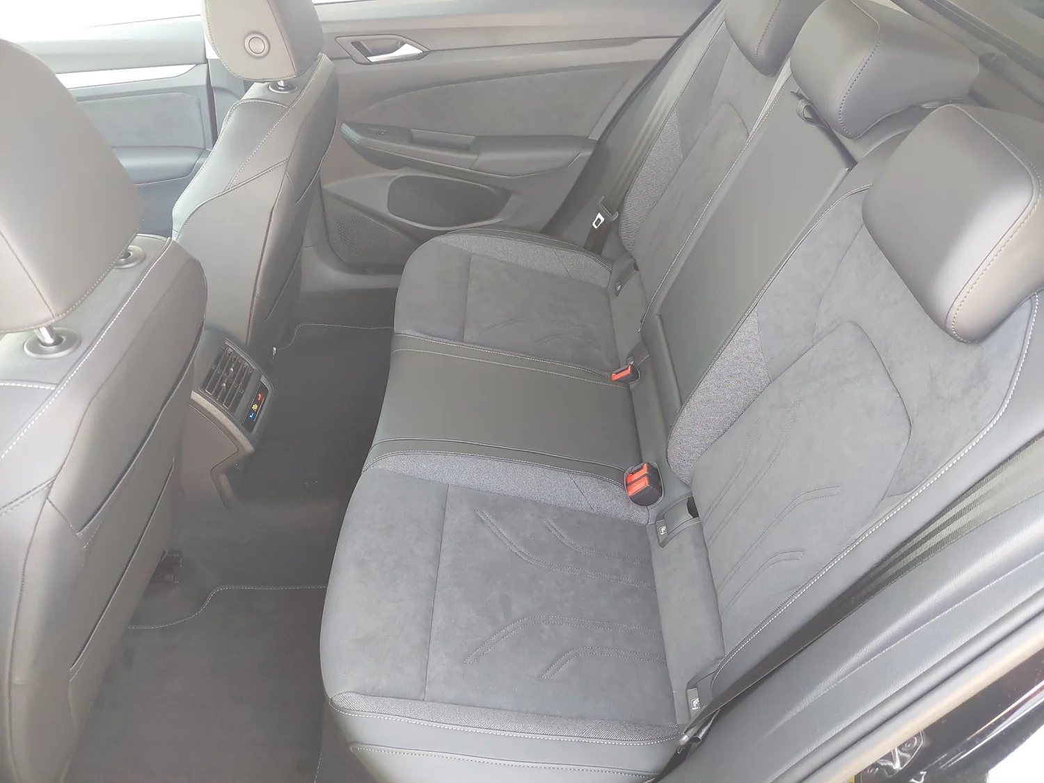 Bild eines Golf Variant Business TSI