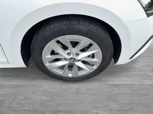 Škoda Octavia Combi 4x4 Style TDI DSG in Candy-Weiss