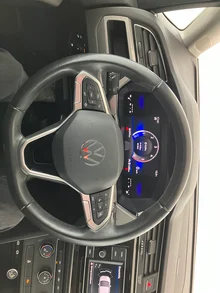 VW Touran TDI in Reflexsilber Metallic