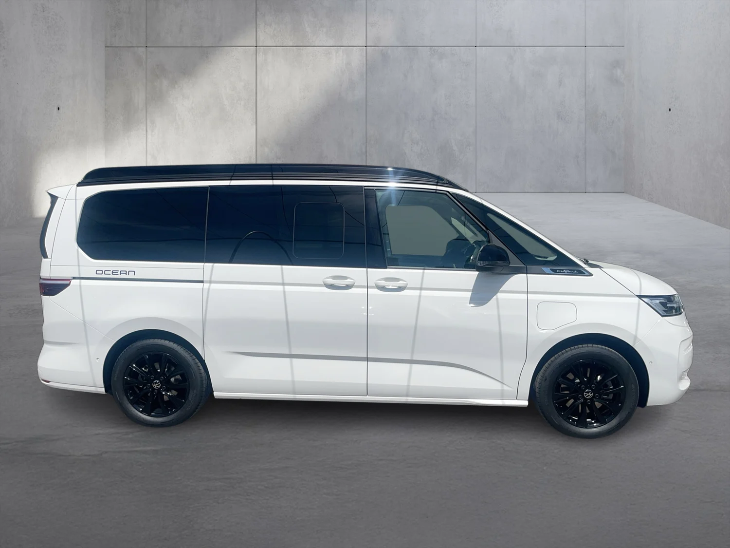 Bild eines VW California Ocean eHybrid 180 kW 4M