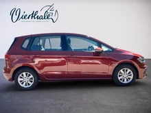 VW Golf Sportsvan Comfortline TSI in Cranberry Red Metallic