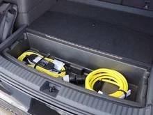 VW Tayron Sport eHybrid DSG 200kW in Grenadillschwarz Metallic