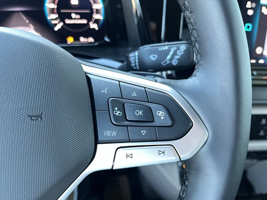 Bild eines VW Multivan Business ÜH TDI