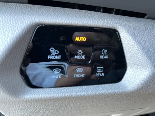 Bild eines VW Multivan Business ÜH TDI