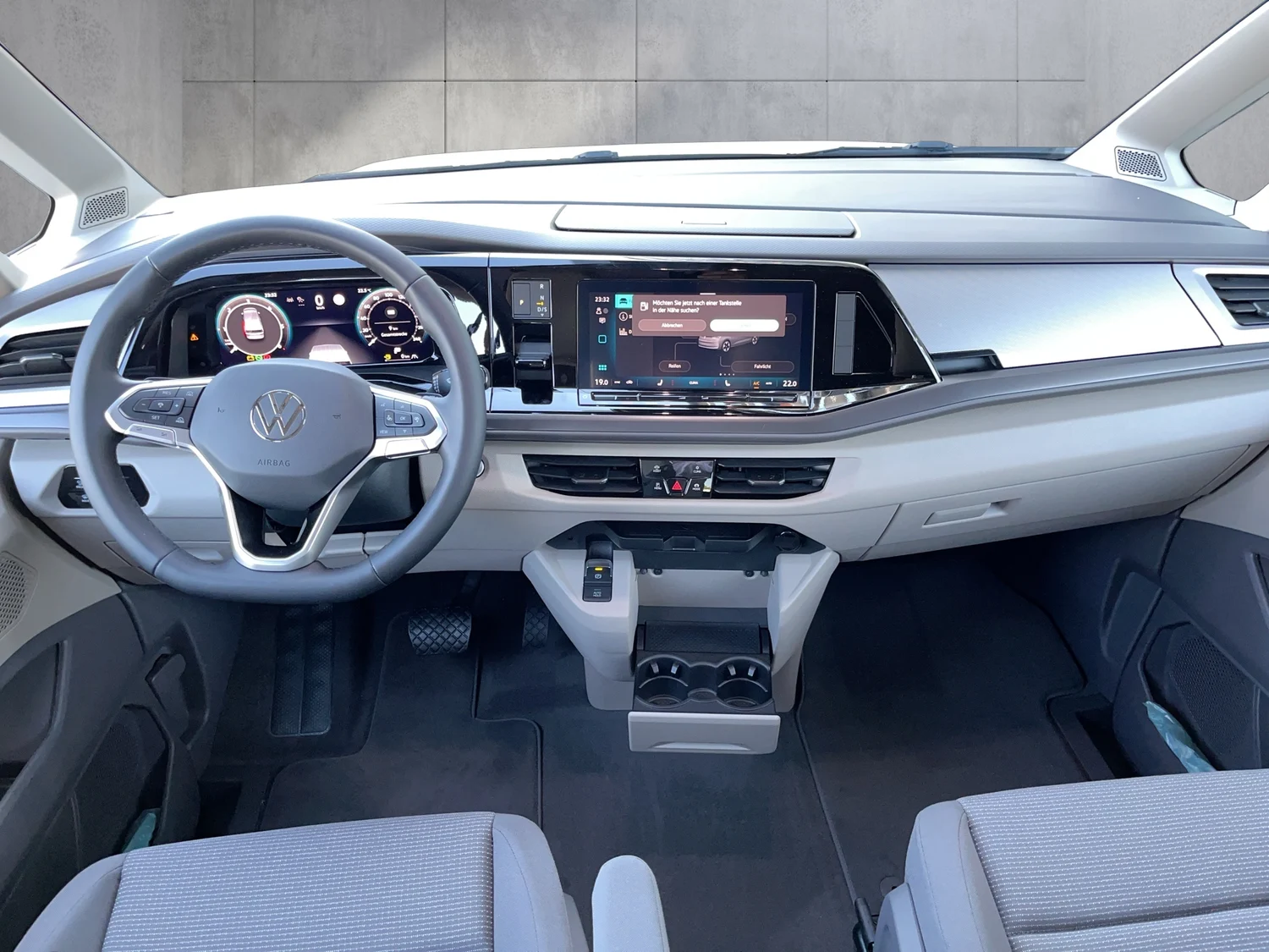 Bild eines VW Multivan Business ÜH TDI