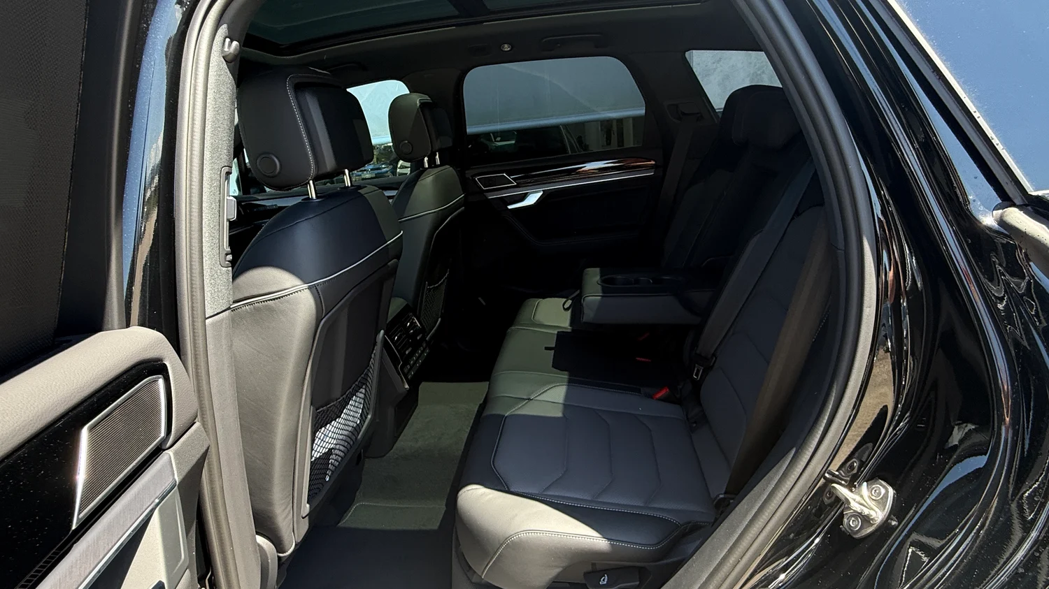 Bild eines Touareg R-Line TDI 4M. Final Edition
