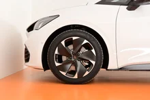 Thumbnail-Foto von Fahrzeug