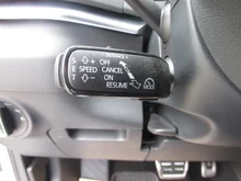 Škoda Karoq Style TSI DSG ACT in Stahl-Grau