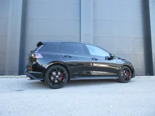 VW Golf GTI DSG in Grenadillschwarz Metallic