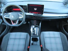 VW Golf GTI DSG in Grenadillschwarz Metallic